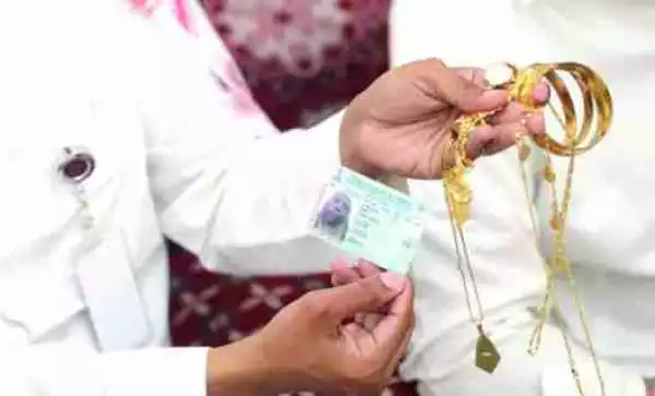 Honest Egyptian Pilgrim Returns Bag And Jewelry Belonging To Nigerian Woman In Saudi Arabia (Photos)